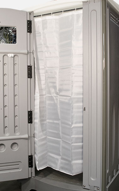 Portable-Shower-Aqua-with-shower-curtain